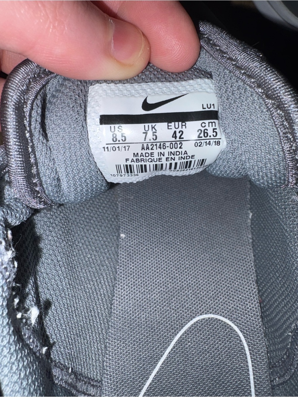 Nike Men's Gray and White Athletic Running Shoes - Picture 3 of 4